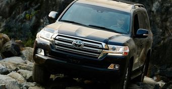 «Жутко завыла турбина»: О серьезной проблеме мотора Toyota Land Cruiser 200 рассказал владелец