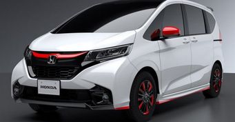 Honda представит кастомные версии минивэнов Freed и Step WGN