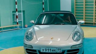 Фото: Porsche 911 Carrera S Convertible из «Физрука», источник: Diun.ru