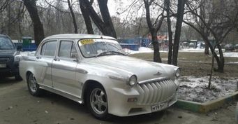 Издевательство над советским автопромом: «Тюнингованный» ГАЗ-21 – «Волга» такого не заслужила