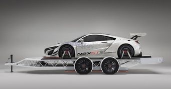 Acura сделала новый прицеп для для суперкара NSX GT3