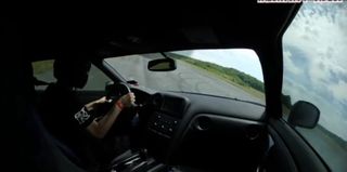 2000-сильный Nissan GT-R разбился на скорости в 320 км/ч