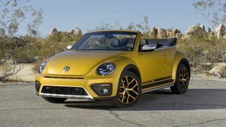 Volkswagen выпустил новый кабриолет: Обзор VW Beetle Dune 2016
