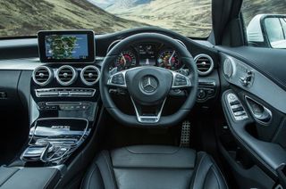 Представлен новый немецкий автомобиль: Обзор Mercedes-AMG C63 2016