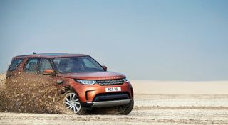 Стали известны цены на новое поколение Land Rover Discovery 5
