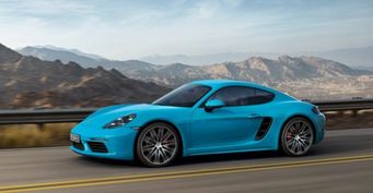 Porsche подготовил автомобили к новому модельному году
