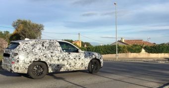 Новый BMW X7 2018 сфотографирован на тестах