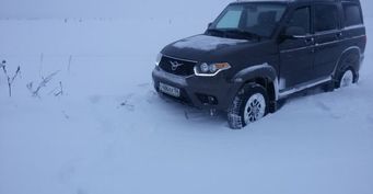 «Автомобили для русской зимы»: Эксперты сравнили УАЗ «Патриот», Jeep Wrangler и Land Cruiser 70 на заснеженном бездорожье