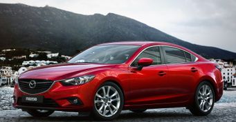 Дизайн «кайфовый», кузов «пластилиновый»: Впечатлениями о Mazda 6 с пробегом поделился владелец