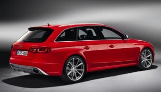 Audi RS4 Avant  оснастят битурбированным 420-сильным двигателем