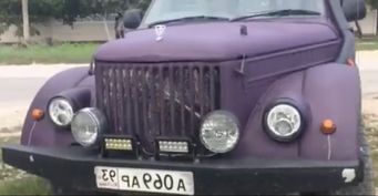 «Я такого ещё не видел»: Автолюбитель показал «Крузак» с «мордой» ГАЗ-69