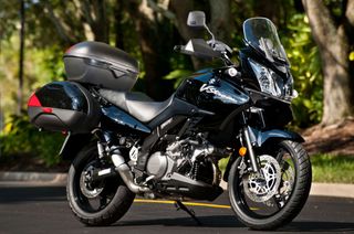 Suzuki озвучила цены на обновленный модельный ряд мотоциклов 2017 года