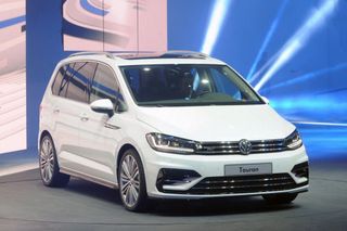 В Европе стартовали продажи нового компактвэна Volkswagen Touran