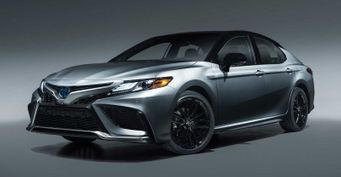 Представлен Toyota Camry 2021 с гибридным мотором и «автопилотом»