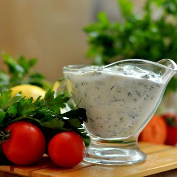 Соус для салатов&#44; источник: caesar-salad