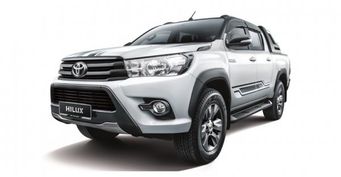 Пикап Toyota Hilux получил специальную версию для Малайзии