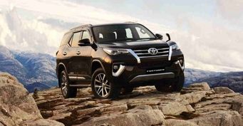 Toyota Fortuner 2020: Cвежие подробности накануне презентации