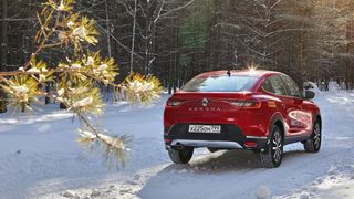 Фото: Renault Arkana на зимнем тест-драйве. Источник: avtoshkola.pro