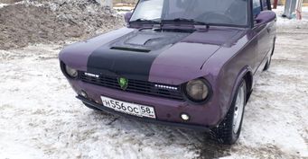«Баклажан с монобровью»: ВАЗ-2101 в «злом» обвесе вызвал фурор в сети