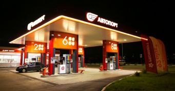 Бензин не рубль — просадки не будет: К зиме ожидается рост цен на топливо