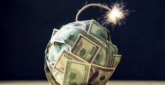 Доллар — бомба замедленного действия: Почему спрос на валюту США падает во всем мире