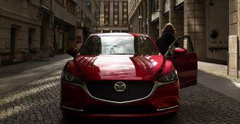 «Тряпки ни разу не видела»: Об идеальной Mazda 6 после полугода эксплуатации рассказал владелец