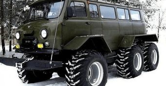 «Прожаренная и нафаршированная»: Сеть удивил вседорожный тюнинг УАЗ-452